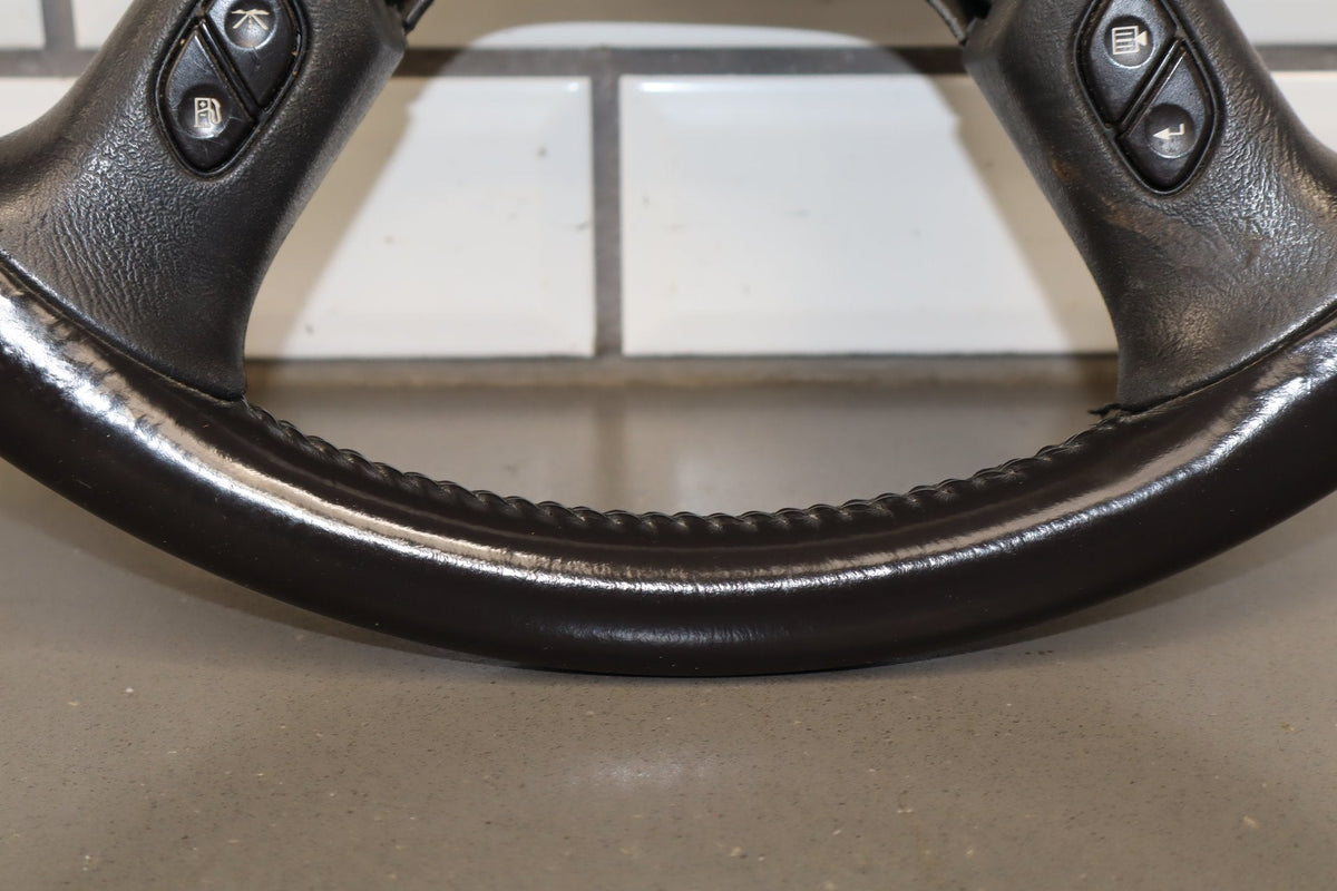 2003-2007 Hummer H2 Steering Wheel 10364490