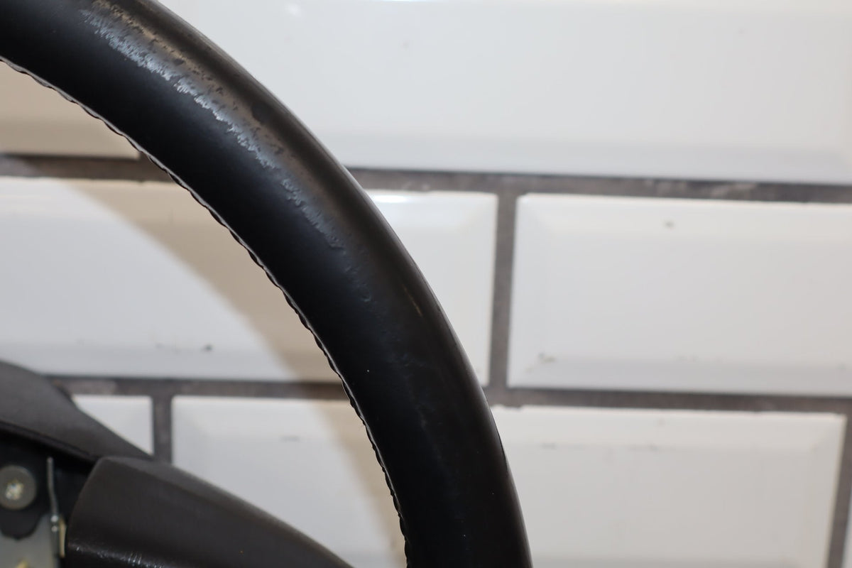 2003-2007 Hummer H2 Steering Wheel 10364490