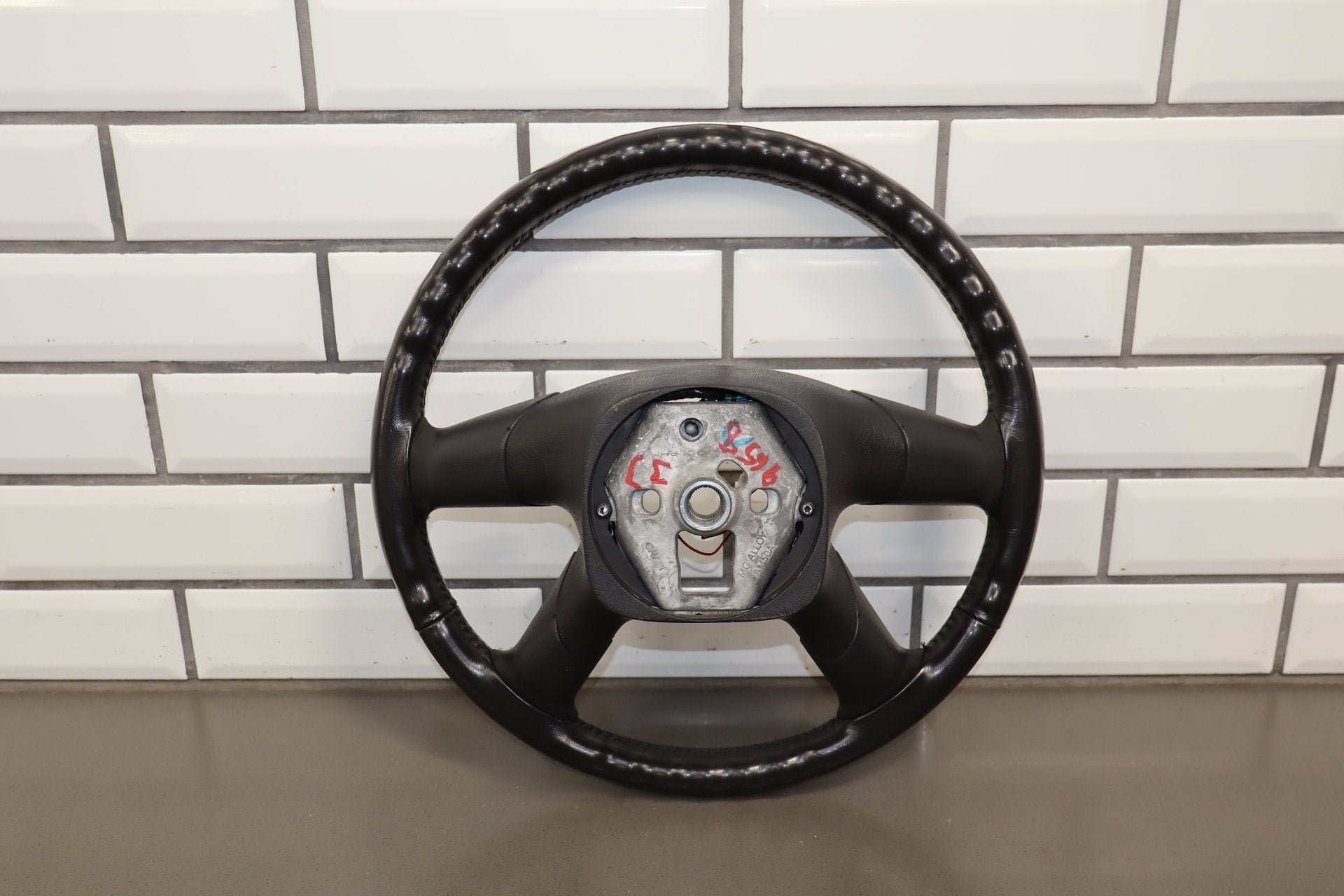 2003-2007 Hummer H2 Steering Wheel 10364490