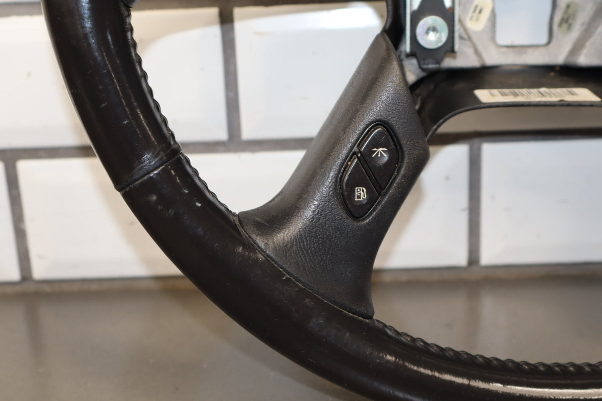 2003-2007 Hummer H2 Steering Wheel 10364490