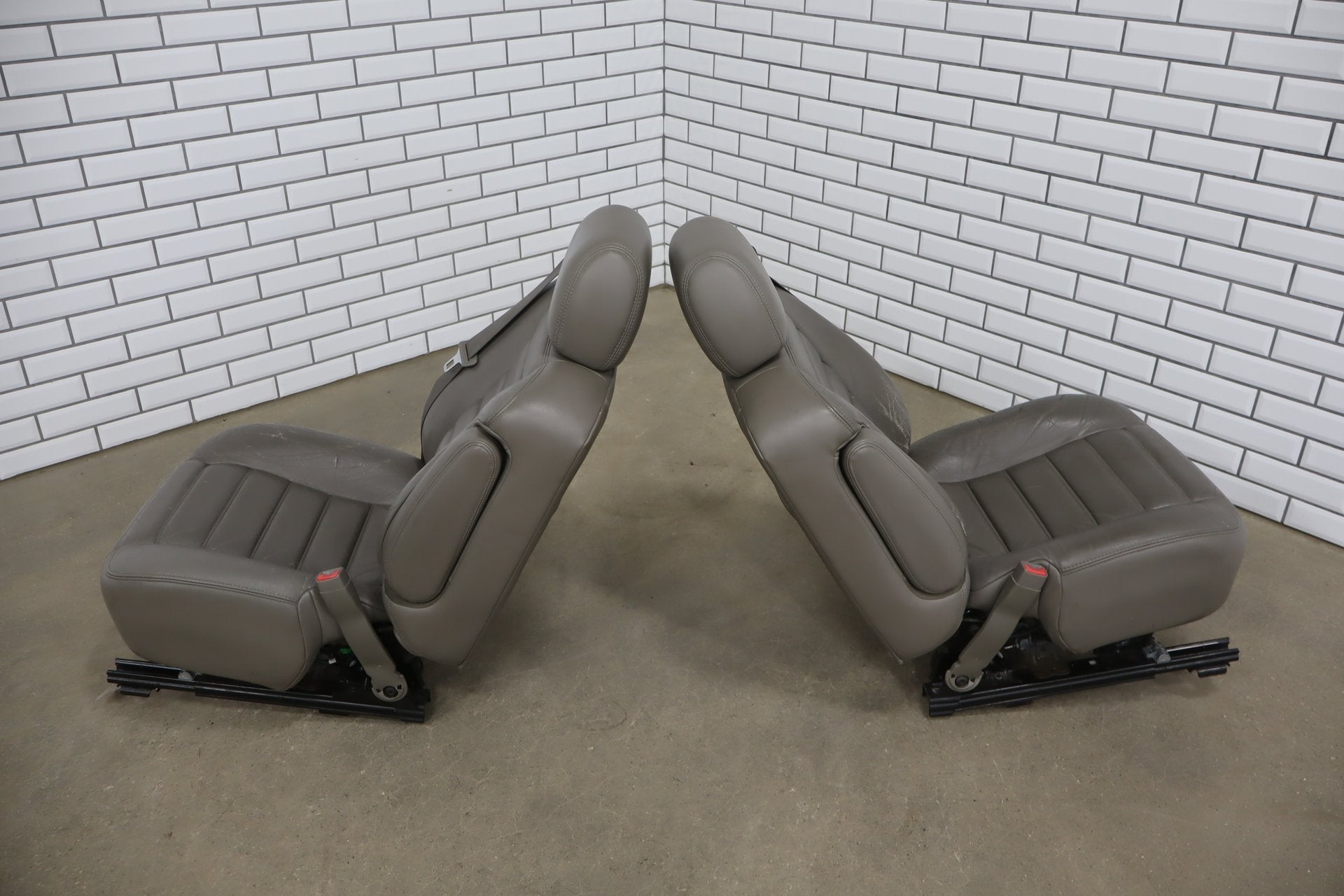 2003-2007 Hummer H2 SUV Leather Seats Set 1st & 2nd Row Wheat