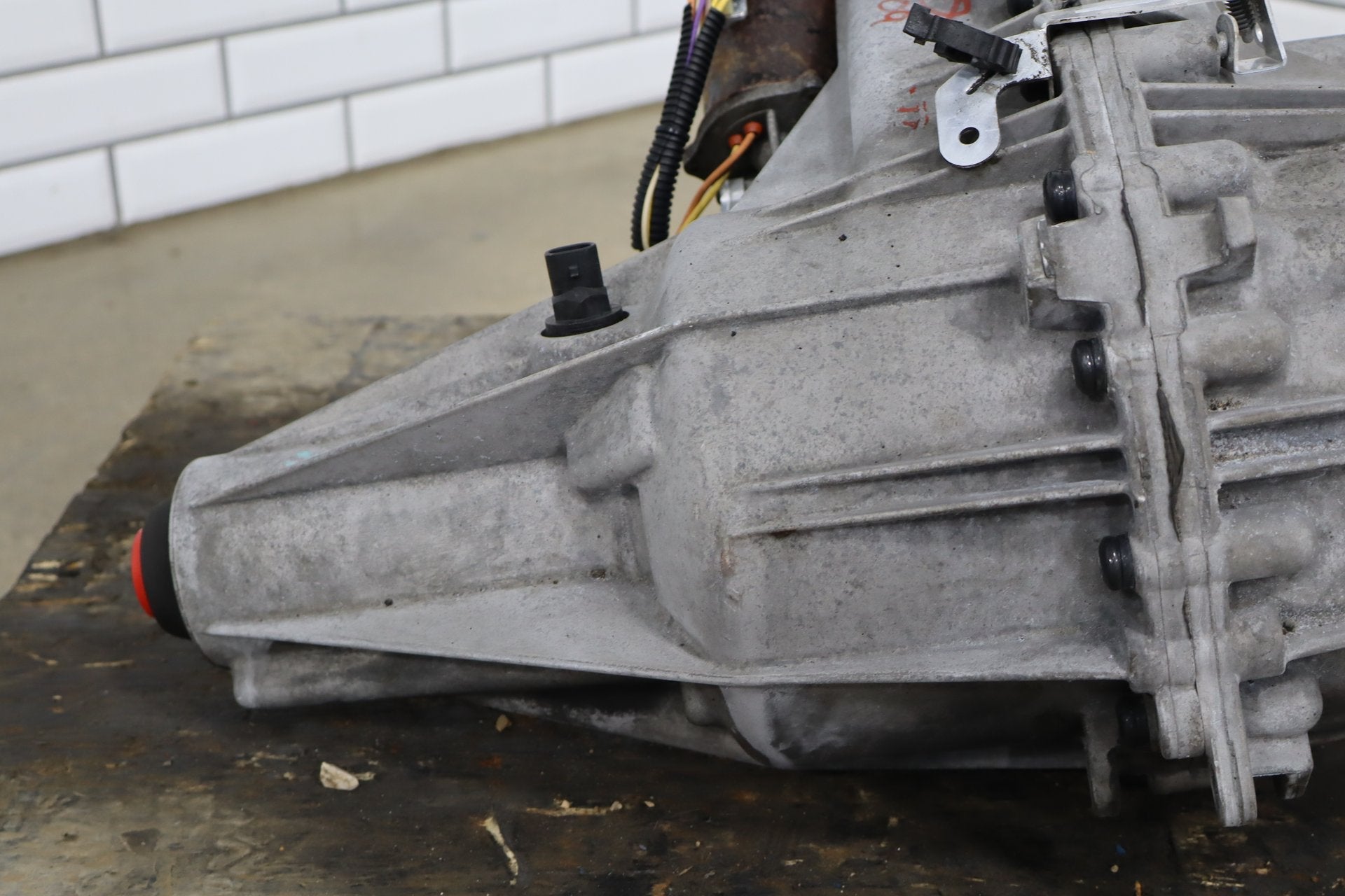 2003-2007 Hummer H2 Transfer Case 24243306 182908 Miles