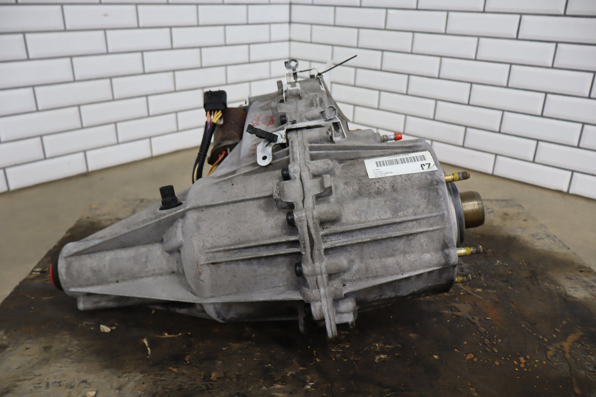2003-2007 Hummer H2 Transfer Case 24243306 182908 Miles