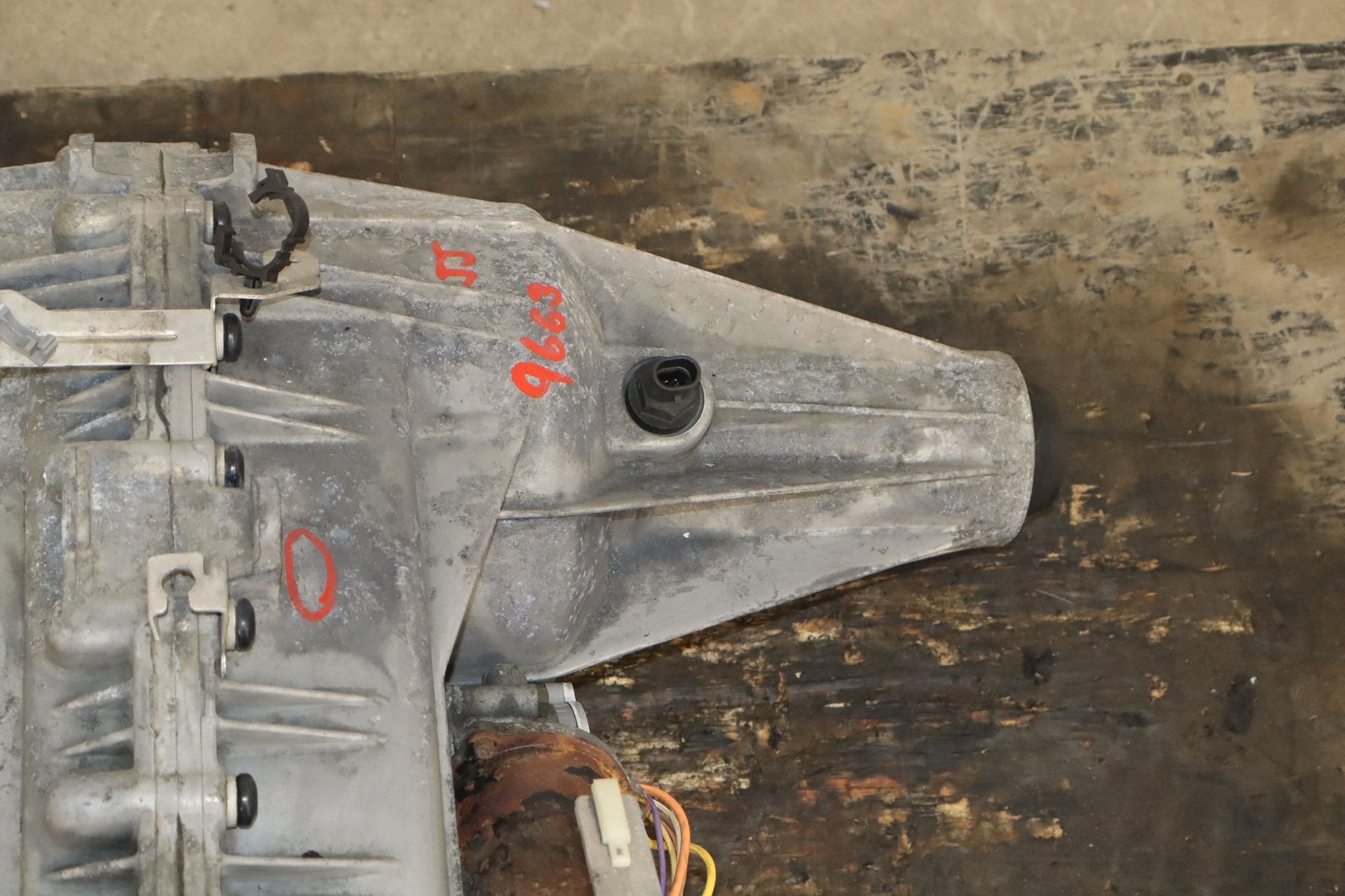 2003-2007 Hummer H2 Transfer Case 24243306 186386 Miles