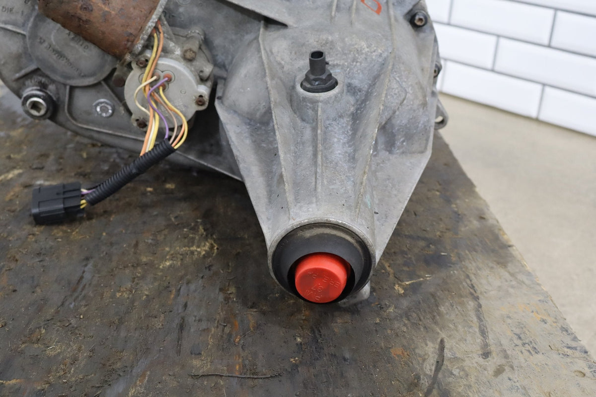 2003-2007 Hummer H2 Transfer Case 24243306 192280 Miles