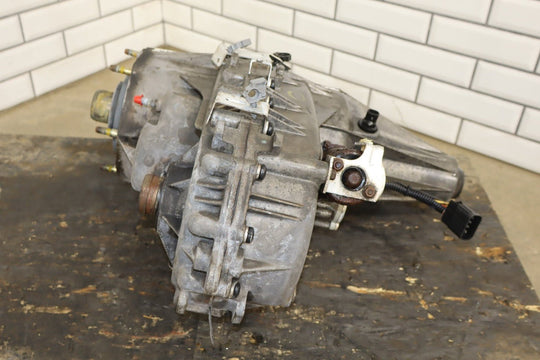2003 - 2007 Hummer H2 Transfer Case 24243306 200000 Miles