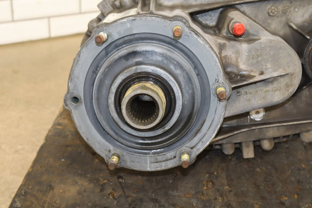 2003 - 2007 Hummer H2 Transfer Case 24243306 200000 Miles