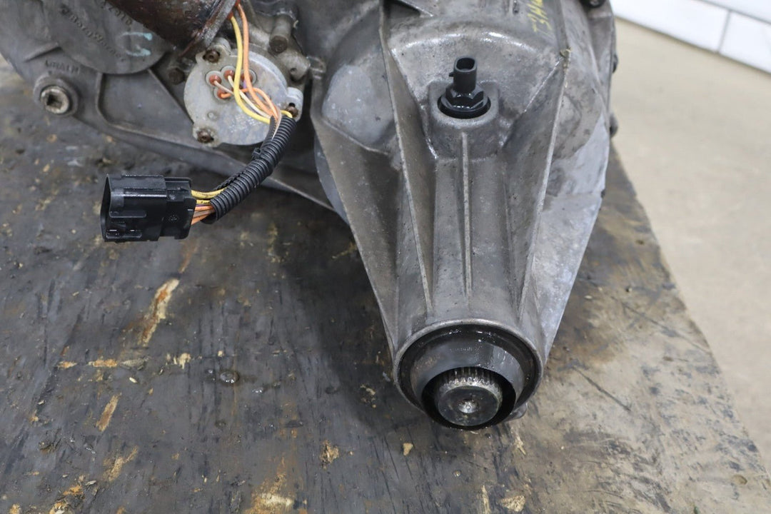 2003 - 2007 Hummer H2 Transfer Case 24243306 200000 Miles