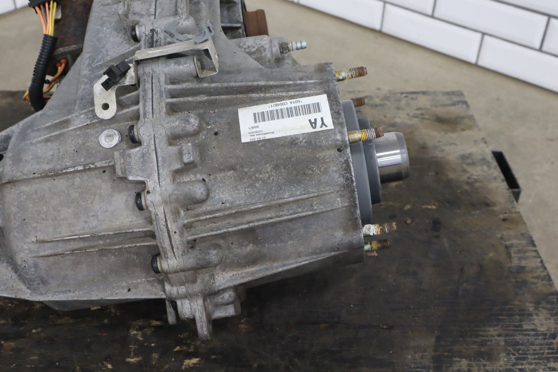 2003-2007 Hummer H2 Transfer Case 24243306 200692 Miles