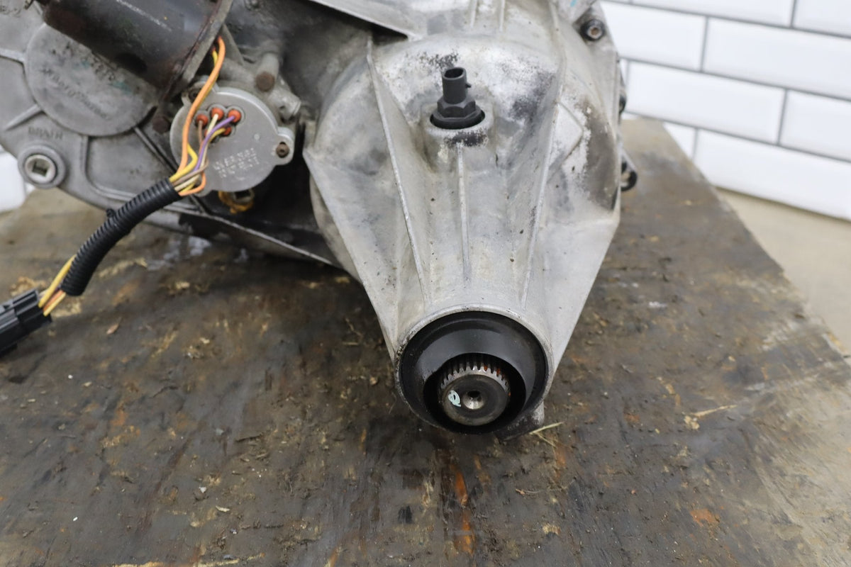 2003-2007 Hummer H2 Transfer Case 24243306 203685 Miles