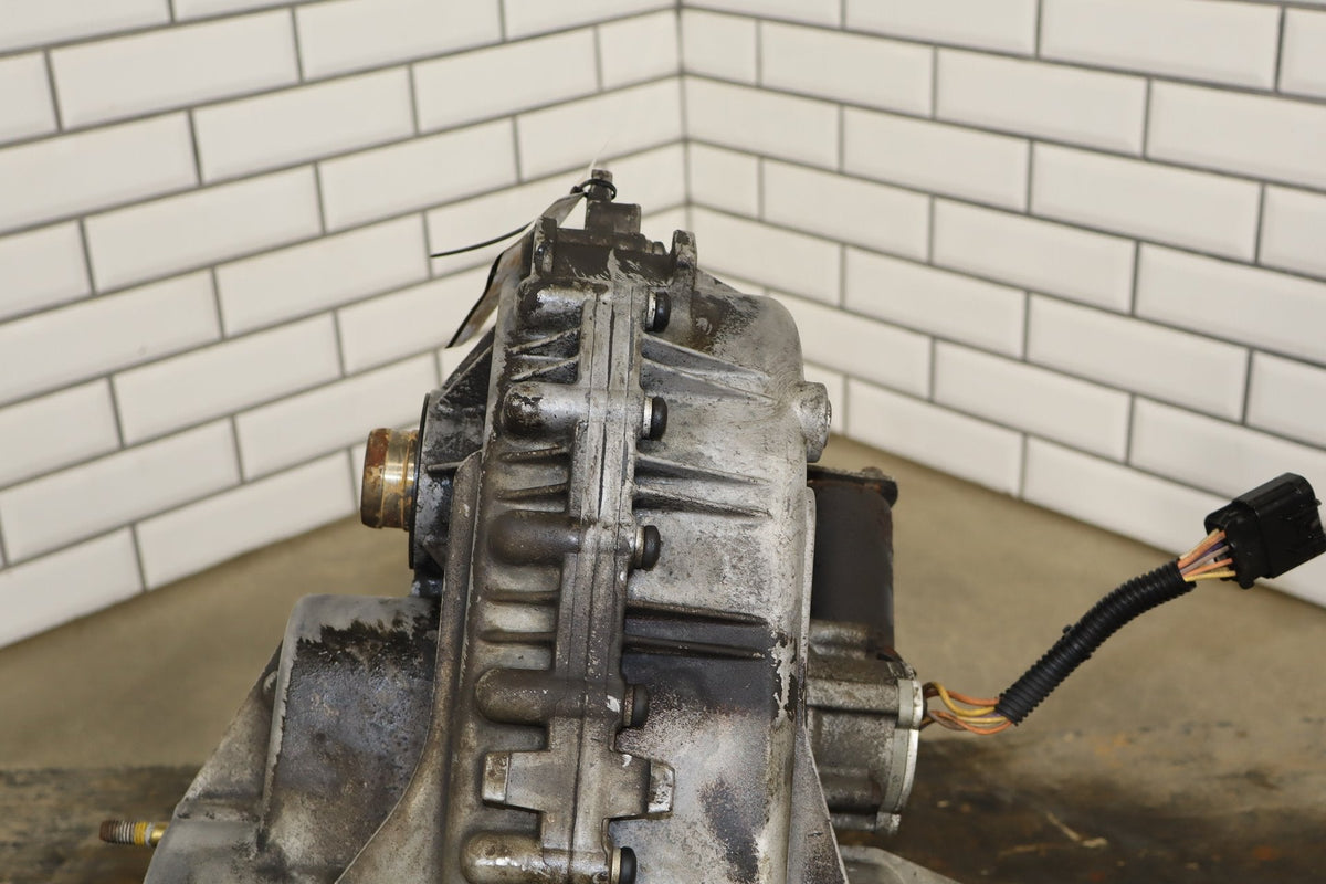 2003-2007 Hummer H2 Transfer Case 24243306 203685 Miles