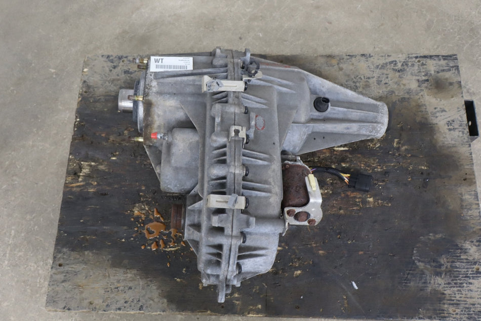 2003-2007 Hummer H2 Transfer Case 24243306 Miles