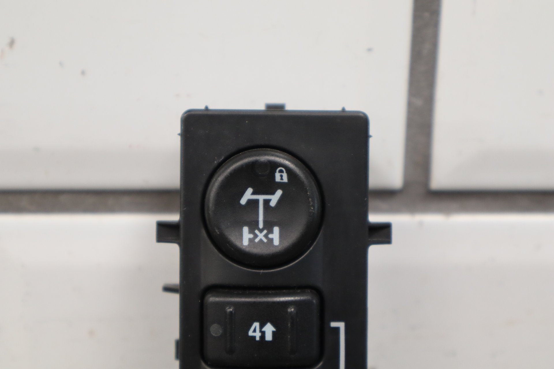 2003-2007 Hummer H2 Transfer Case Switch