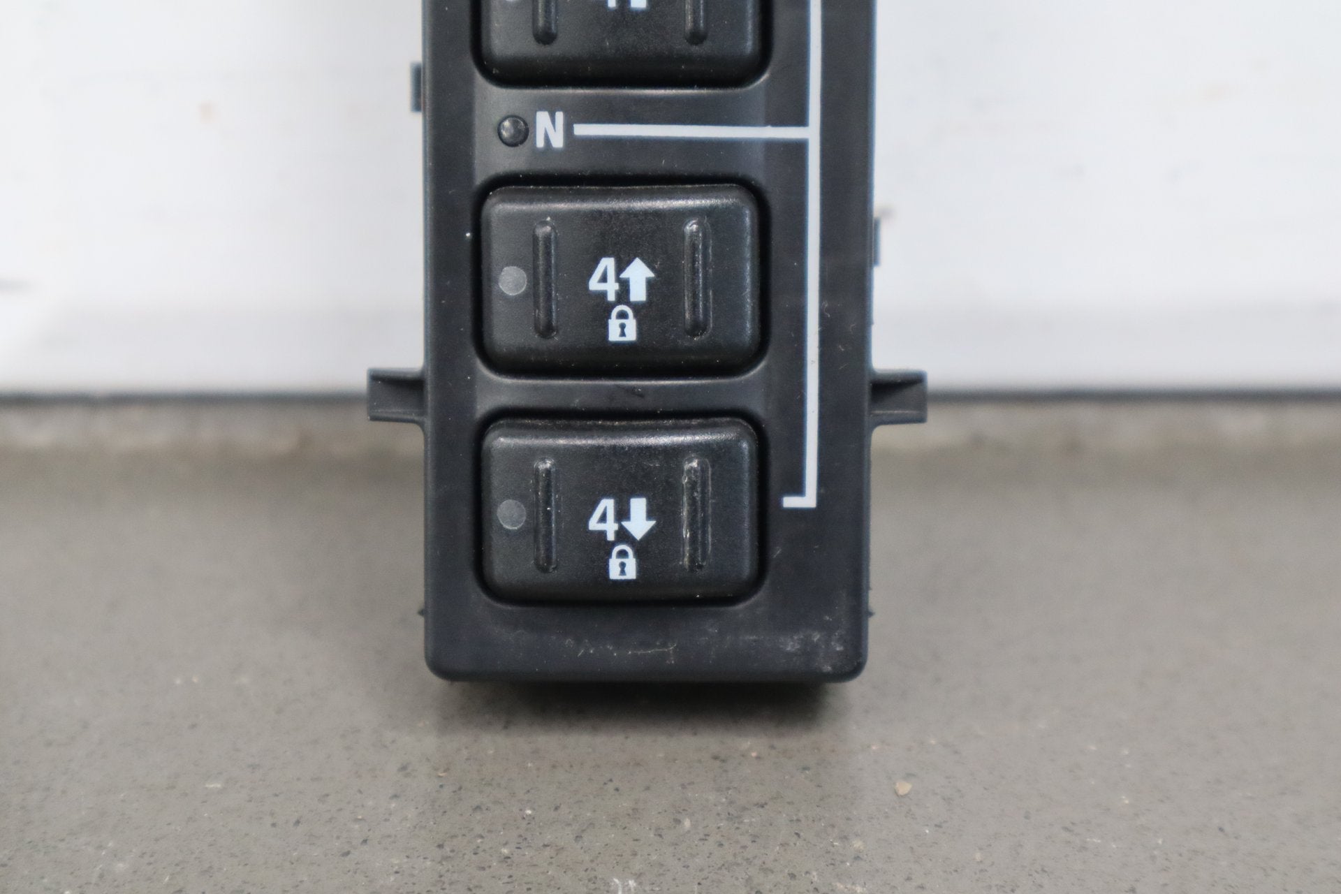 2003-2007 Hummer H2 Transfer Case Switch