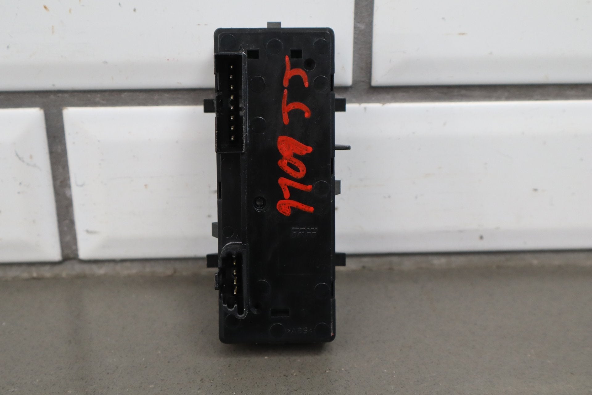 2003-2007 Hummer H2 Transfer Case Switch