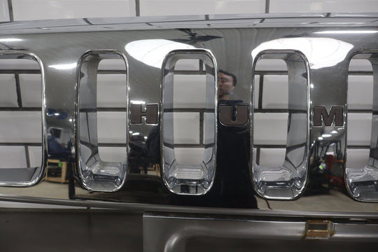 2003 - 2007 Hummer H2Chrome Main Headlight Grille 15777617 OEM