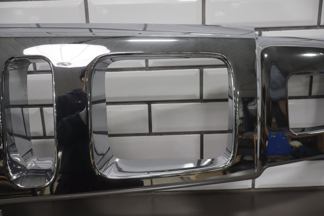 2003 - 2007 Hummer H2Chrome Main Headlight Grille 15777617 OEM