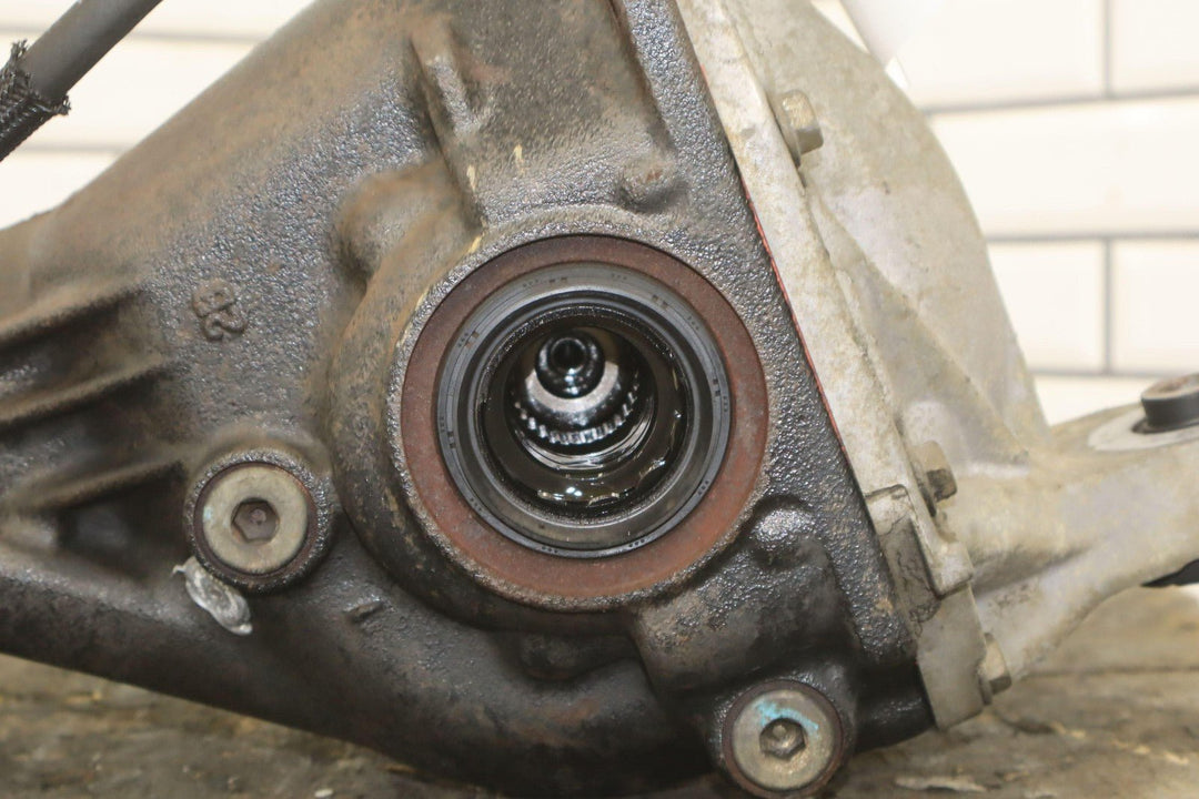 2003 - 2007 Lexus LX470 / Land Cruiser Front Differential Carrier 4.10 Ratio