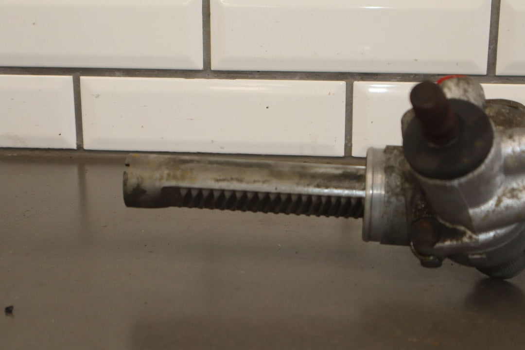 2003 - 2007 Lexus LX470 Power Rack & Pinion Steering Gear *No Tie Rods*