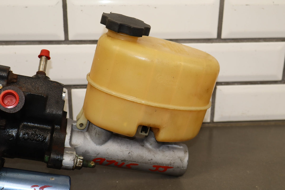 2003-2008 Hummer H2 Hydroboost Brake Booster W/ Master Cylinder 15813688