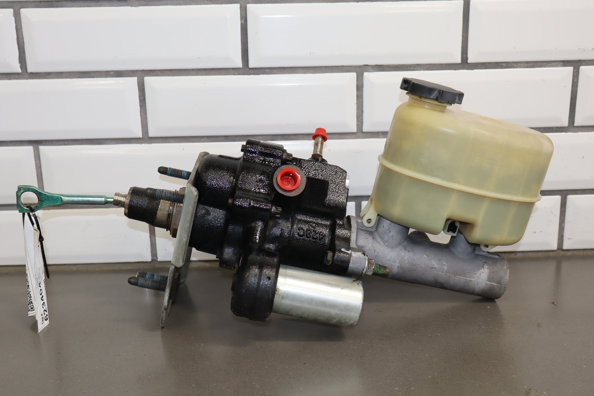 2003-2008 Hummer H2- Power Brake Booster (Hydro Boost)