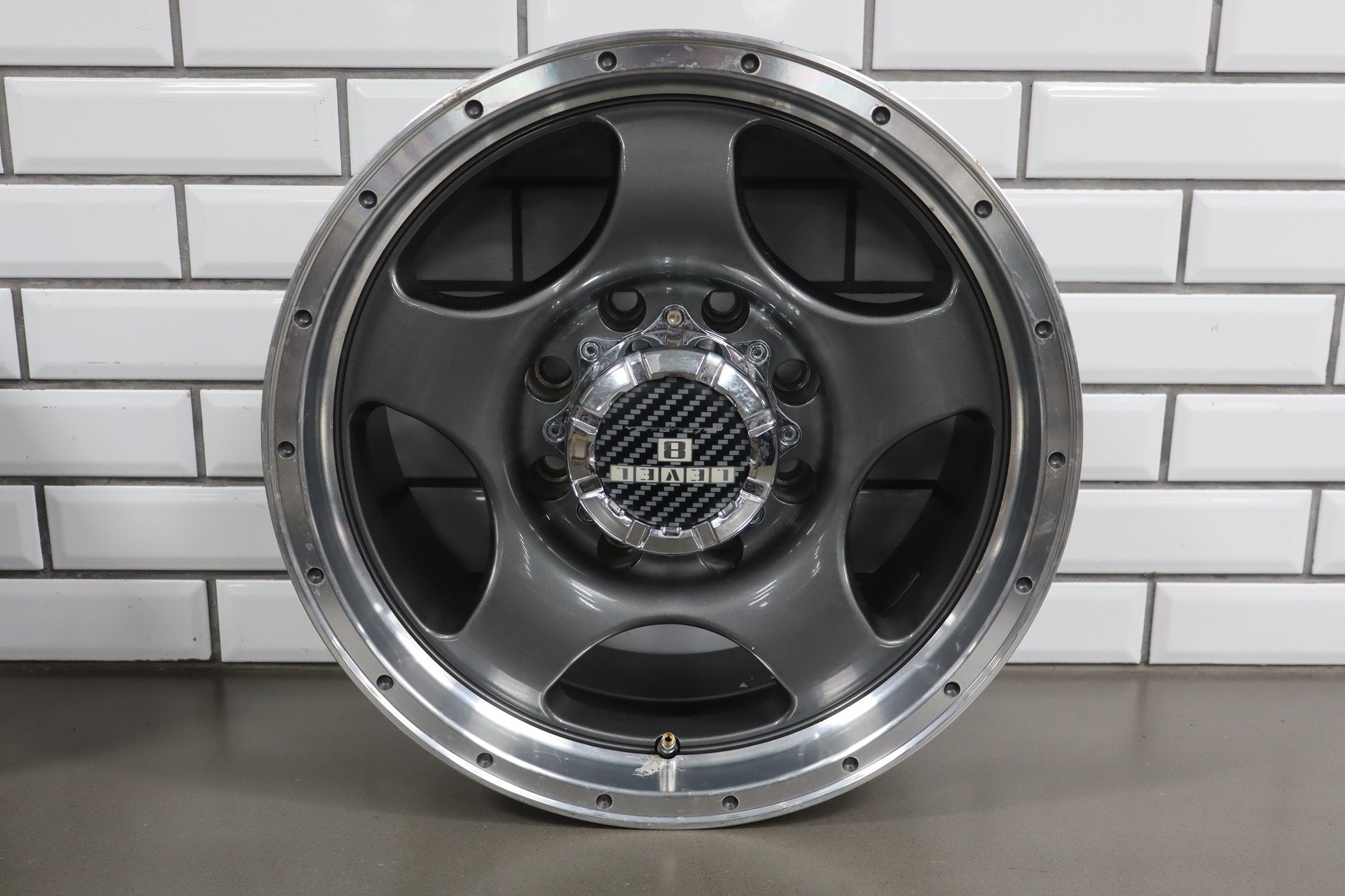 2003-2009 Hummer H2 17x8.5 Level 8 LFM389 Wheel Set x4 | Grey