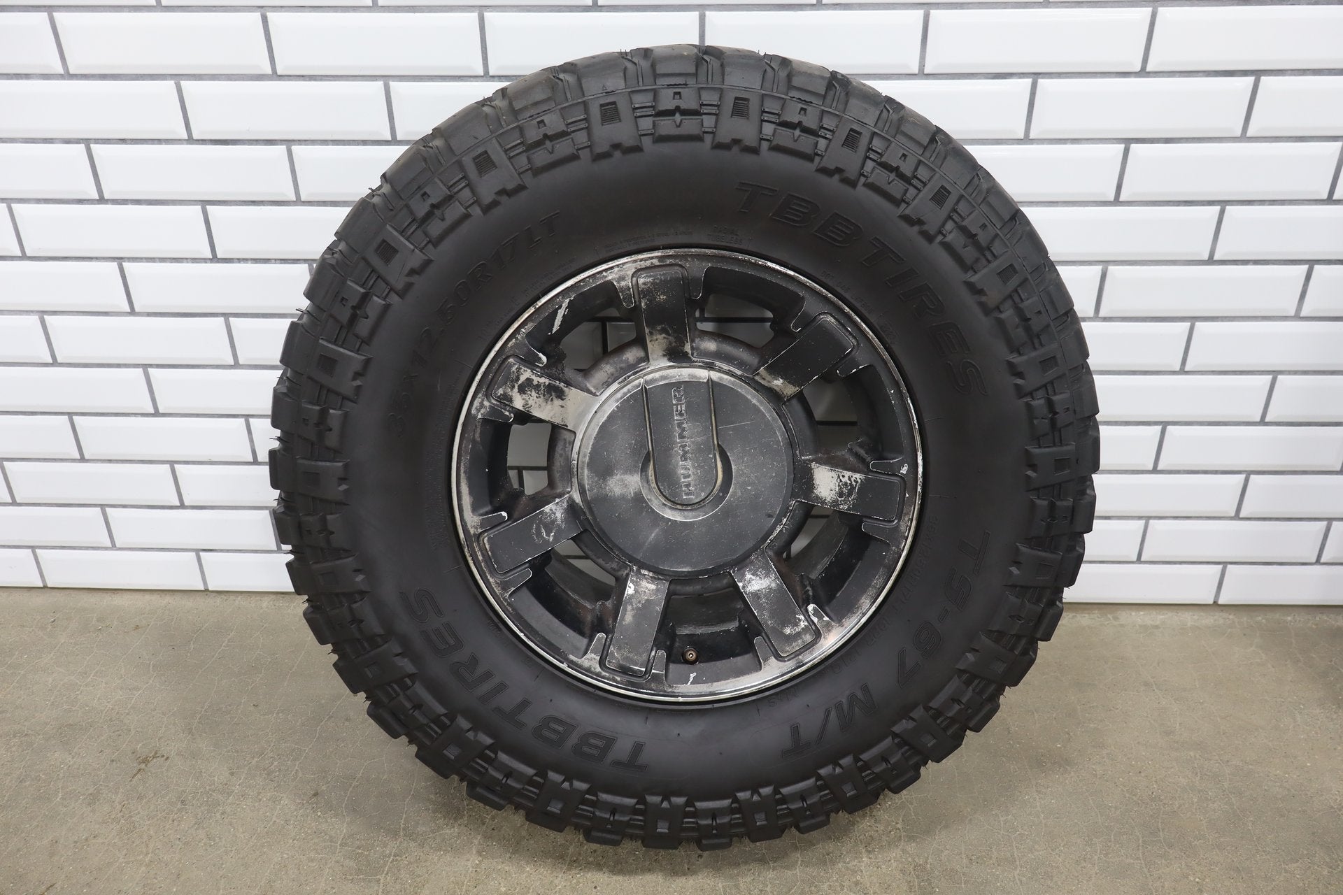 2003-2009 Hummer H2 17x8.5" OEM Wheel &amp; Tire Set- Poorly Painted 35x12.50-17 x4