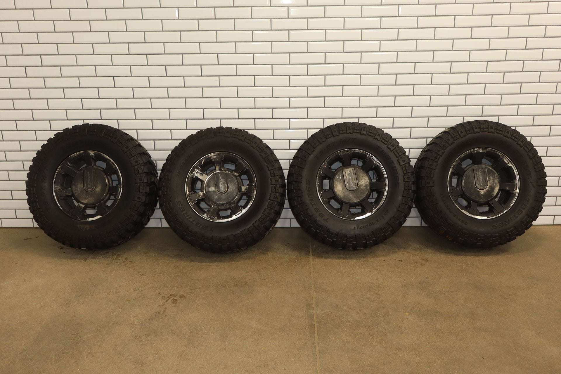2003-2009 Hummer H2 17x8.5" OEM Wheel &amp; Tire Set- Poorly Painted 35x12.50-17 x4