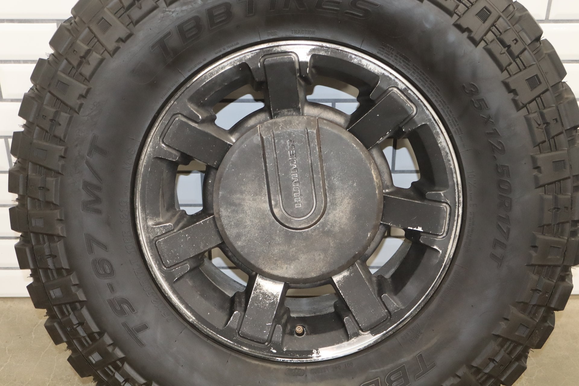 2003-2009 Hummer H2 17x8.5" OEM Wheel &amp; Tire Set- Poorly Painted 35x12.50-17 x4