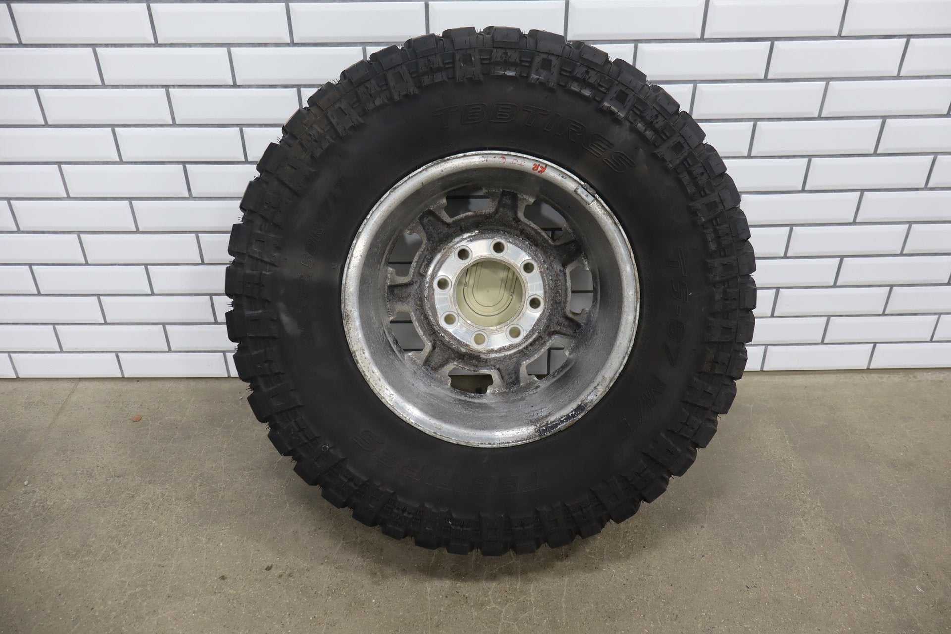 2003-2009 Hummer H2 17x8.5" OEM Wheel &amp; Tire Set- Poorly Painted 35x12.50-17 x4
