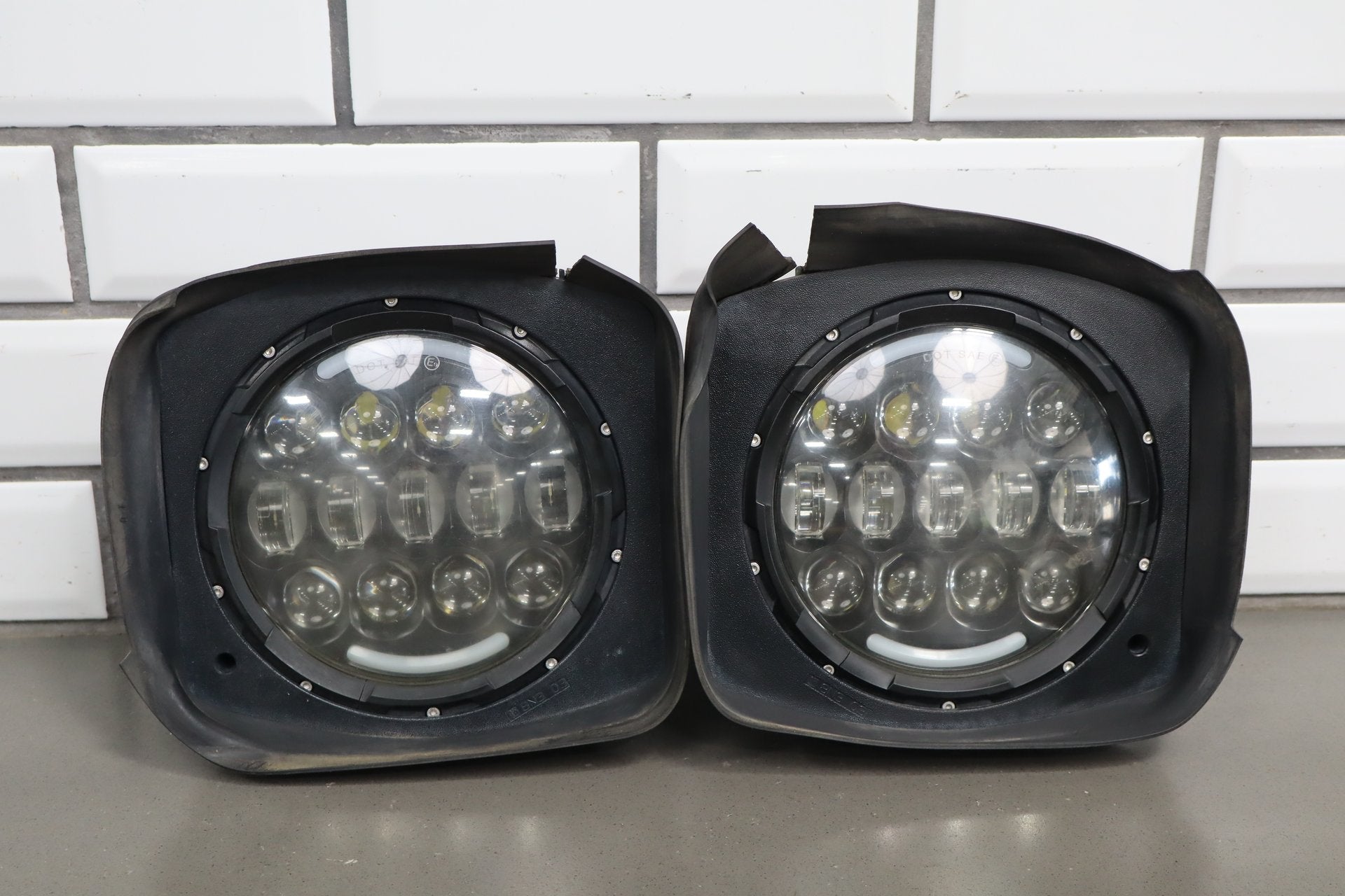 2003-2009 Hummer H2 Aftermarket LED Headlamp Set