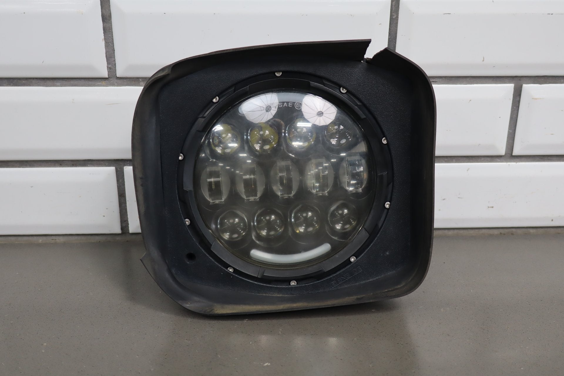 2003-2009 Hummer H2 Aftermarket LED Headlamp Set