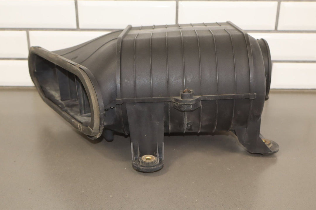 2003 - 2009 Hummer H2 - Air Cleaner Box *NO Intake Tube 19153610