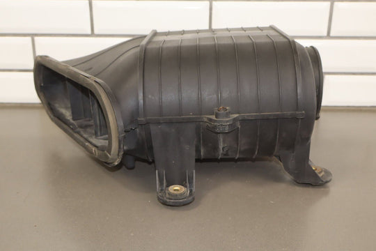 2003 - 2009 Hummer H2 - Air Cleaner Box *NO Intake Tube 19153610