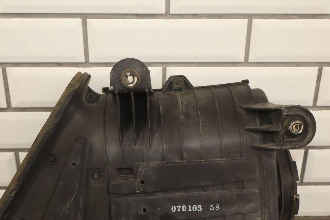 2003 - 2009 Hummer H2 - Air Cleaner Box *NO Intake Tube 19153610