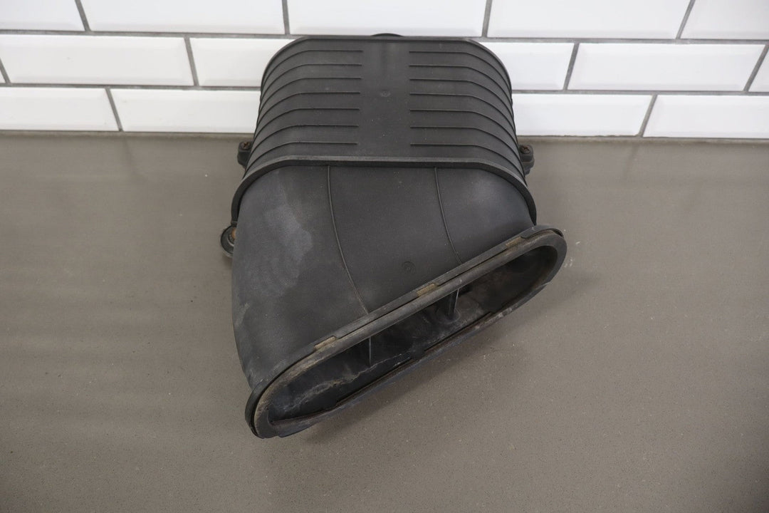 2003 - 2009 Hummer H2 - Air Cleaner Box *NO Intake Tube 19153610