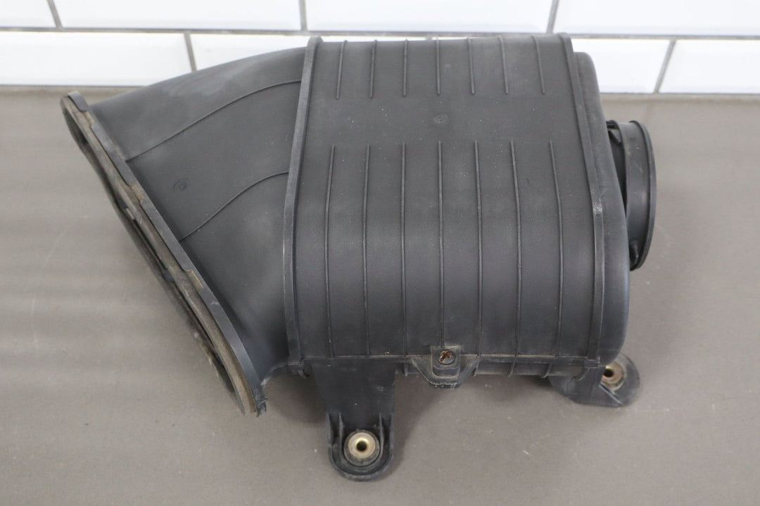 2003 - 2009 Hummer H2 - Air Cleaner Box *NO Intake Tube 19153610