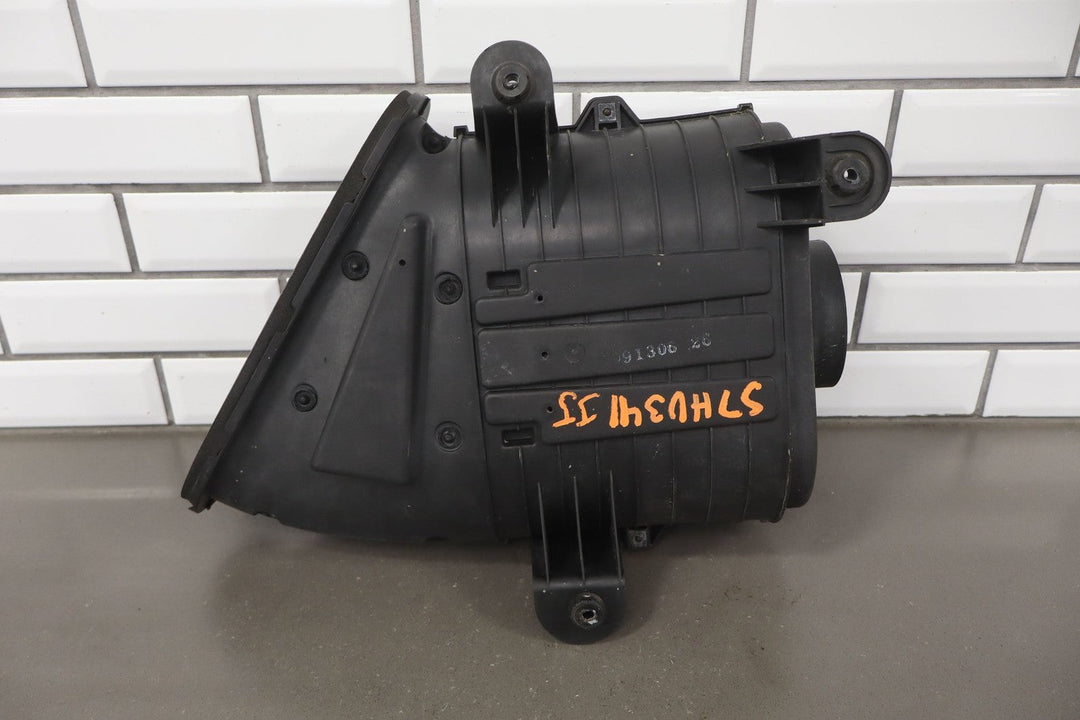 2003 - 2009 Hummer H2 - Air Cleaner Box *NO Intake Tube 19153610