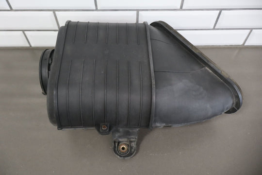 2003 - 2009 Hummer H2 - Air Cleaner Box *NO Intake Tube 19153610