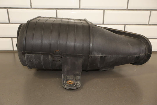 2003 - 2009 Hummer H2 - Air Cleaner Box *NO Intake Tube 19153610