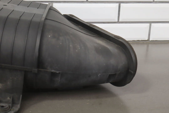 2003 - 2009 Hummer H2 - Air Cleaner Box *NO Intake Tube 19153610