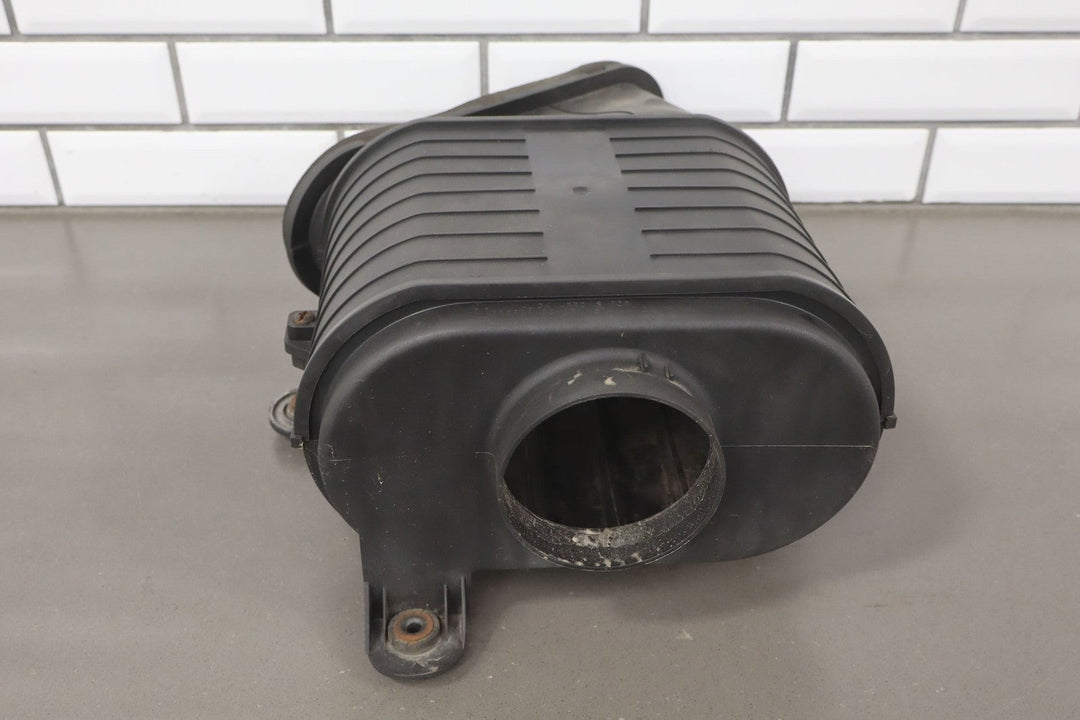 2003 - 2009 Hummer H2 - Air Cleaner Box *NO Intake Tube 19153610
