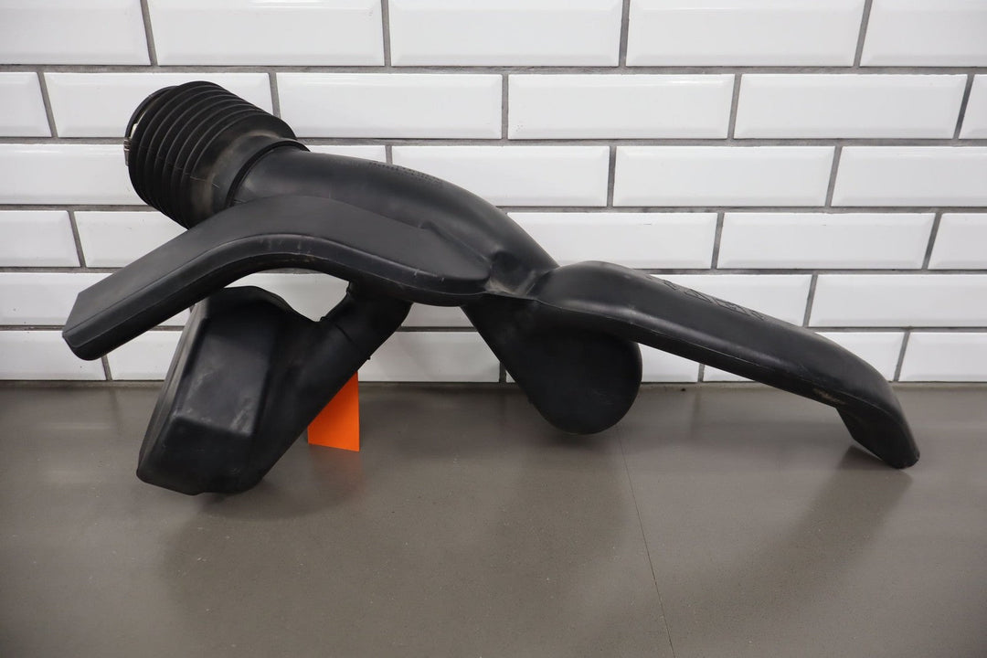 2003 - 2009 Hummer H2 - Air Cleaner With Intake Tube 19153610