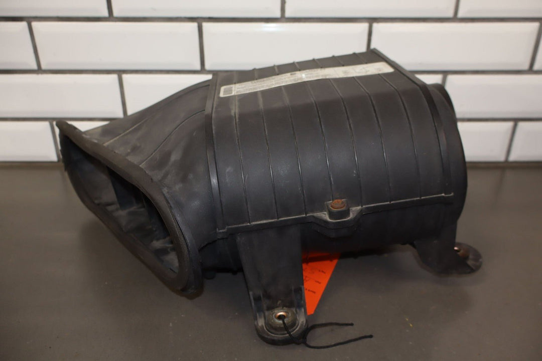 2003 - 2009 Hummer H2 - Air Cleaner With Intake Tube 19153610