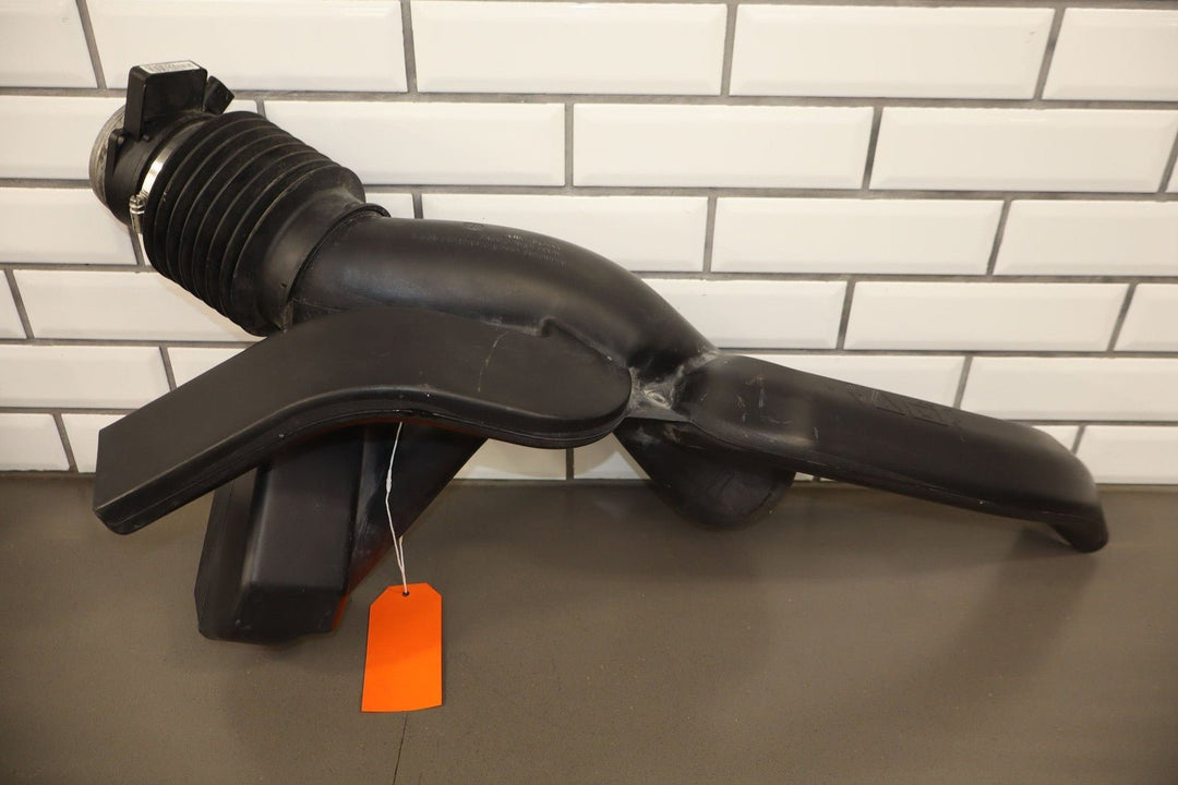 2003 - 2009 Hummer H2 - Air Cleaner With Intake Tube 19153610
