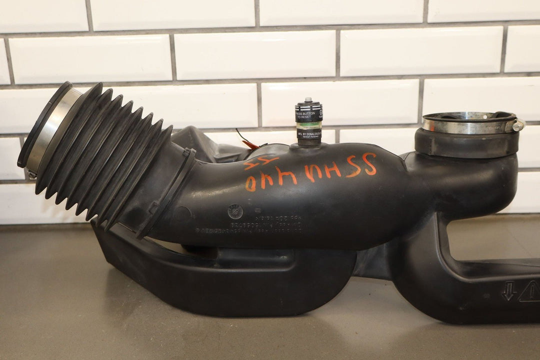 2003 - 2009 Hummer H2 - Air Cleaner With Intake Tube 19153610