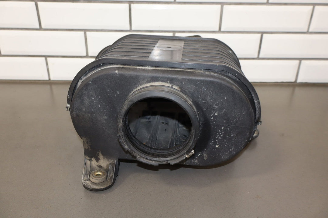 2003 - 2009 Hummer H2 - Air Cleaner With Intake Tube 19153610
