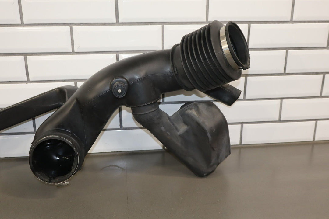 2003 - 2009 Hummer H2 - Air Cleaner With Intake Tube 19153610