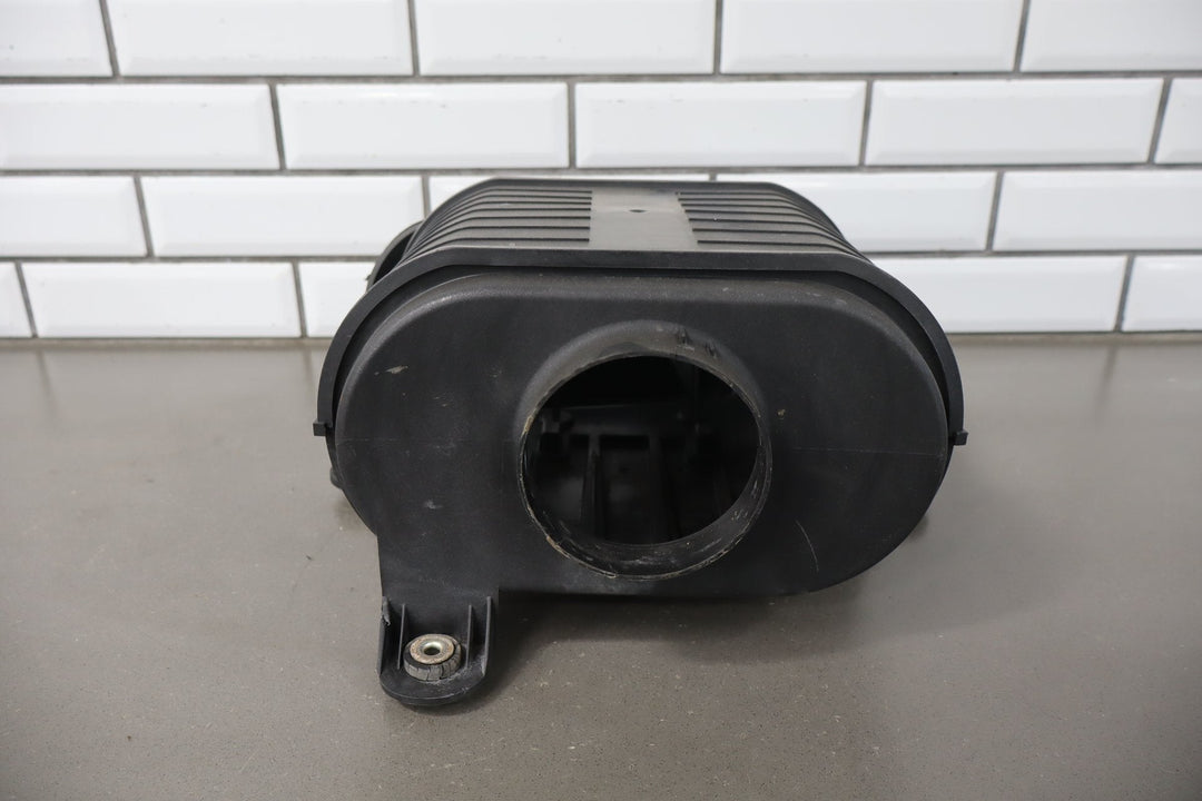 2003 - 2009 Hummer H2 - Air Cleaner With Intake Tube 19153610