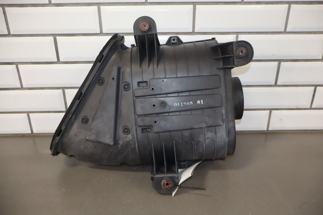 2003 - 2009 Hummer H2 - Air Cleaner With Intake Tube 19153610